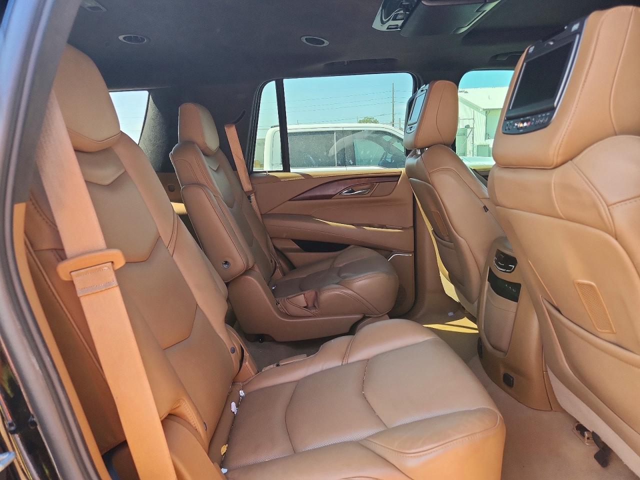 2017 Cadillac Escalade Platinum - zdjęcie 11
