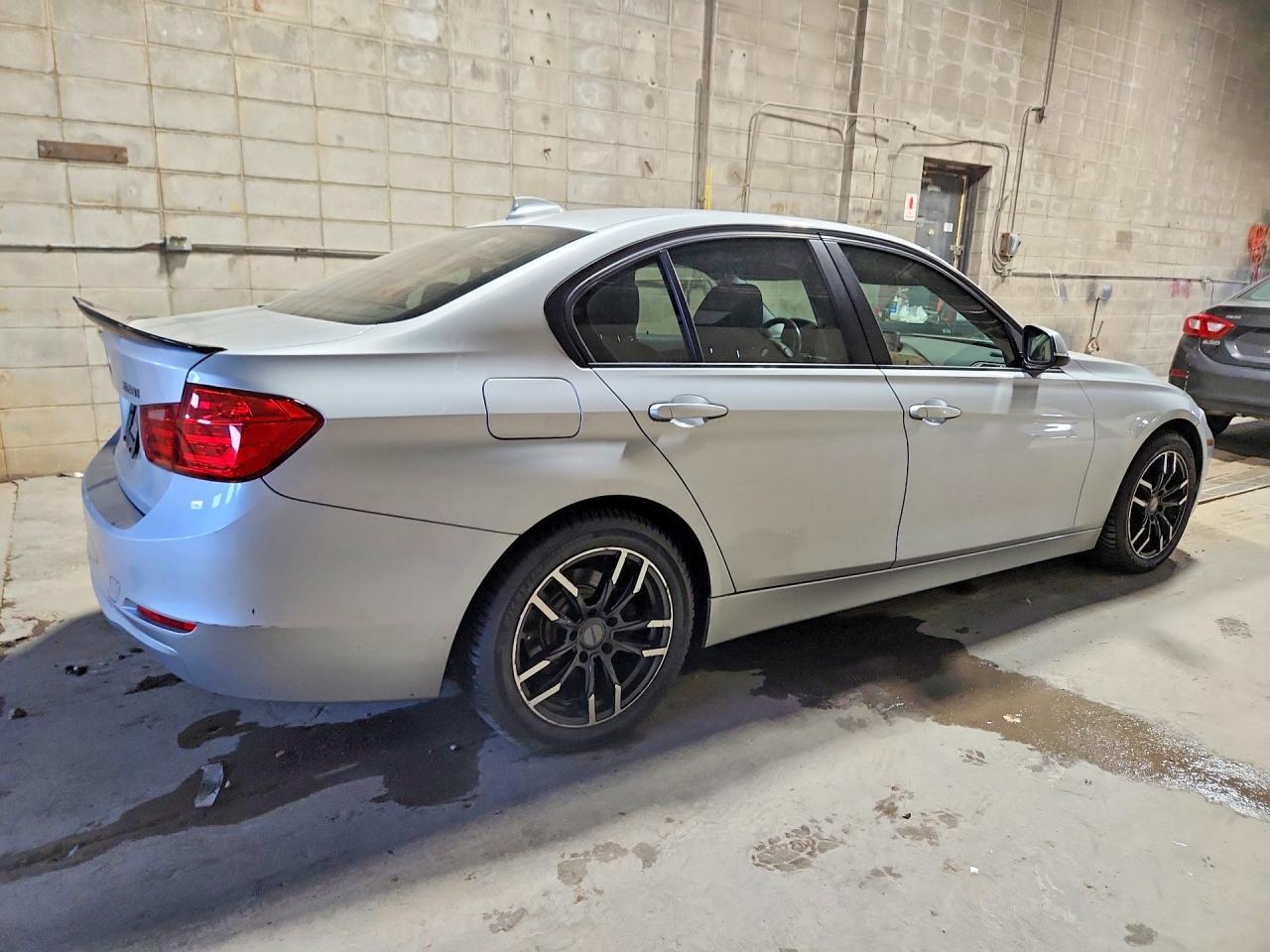2014 BMW Seria 3 328i - zdjęcie 3
