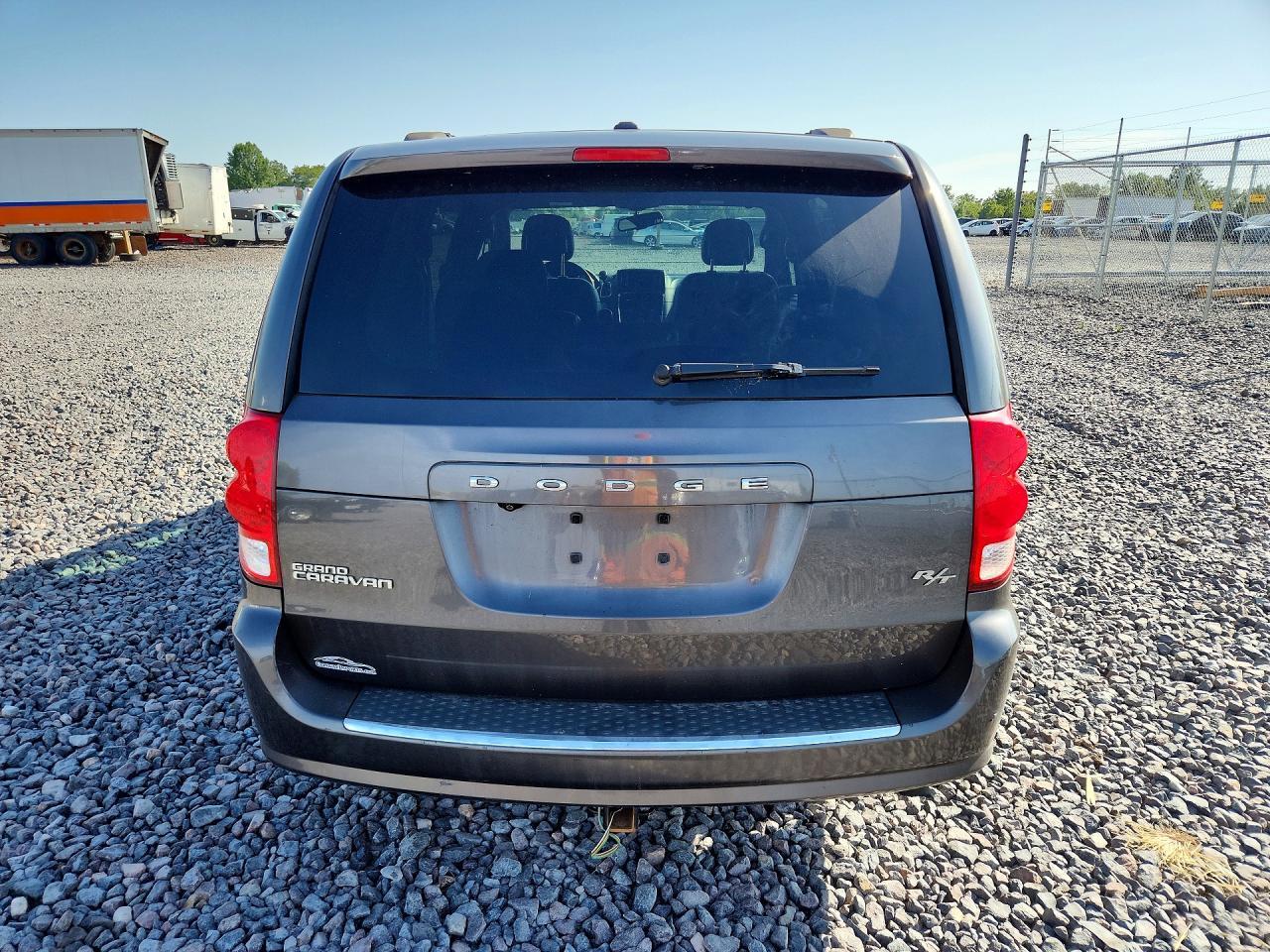 2015 Dodge Grand Caravan R/T - zdjęcie 6