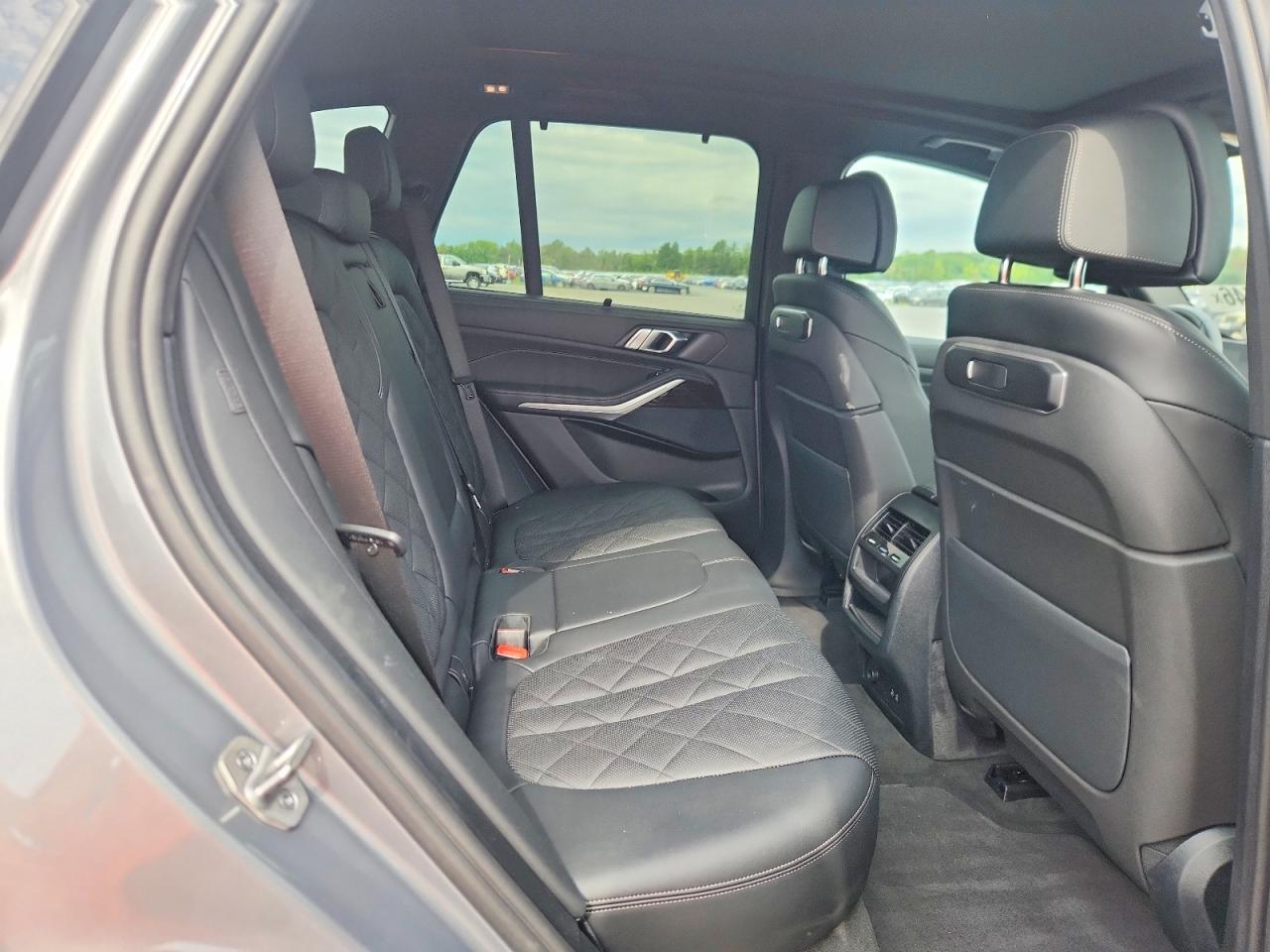 2024 BMW X5 xDrive40I - zdjęcie 11