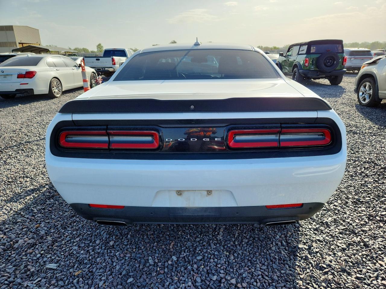 2016 Dodge Challenger Sxt - zdjęcie 6