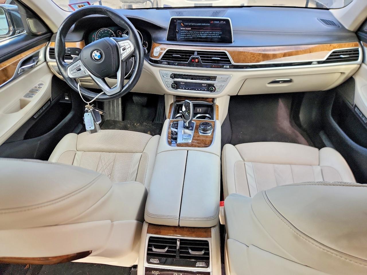 2017 BMW Seria 7 B7 - zdjęcie 8