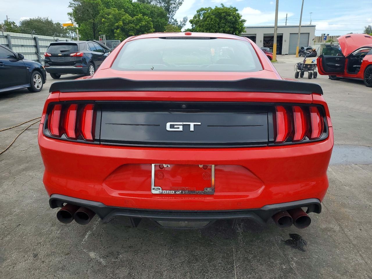 2020 Ford Mustang Gt - zdjęcie 6