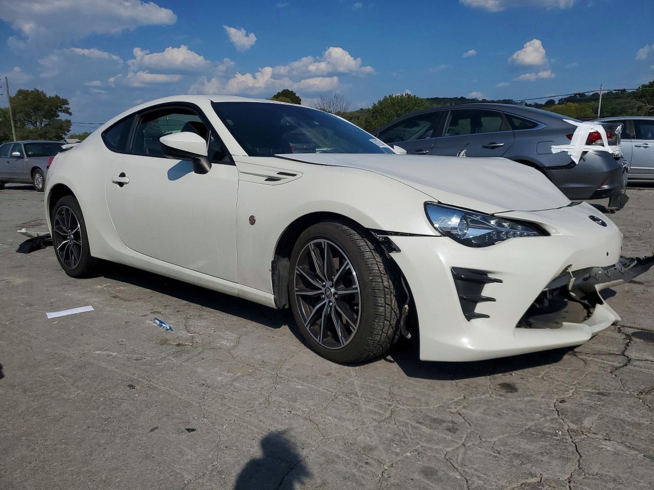 2019 Toyota 86 Base - zdjęcie 4