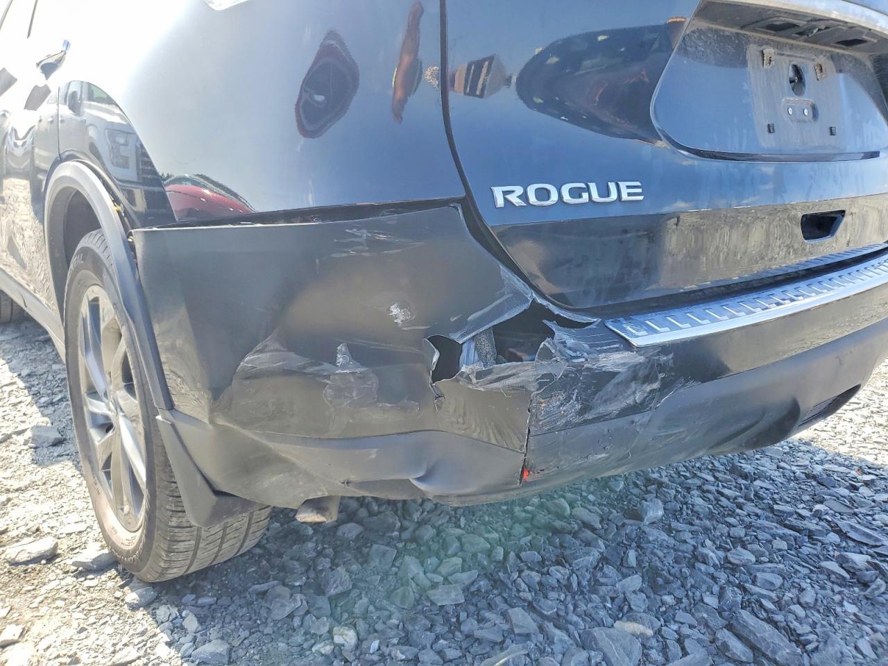 2015 Nissan Rogue S - zdjęcie 13