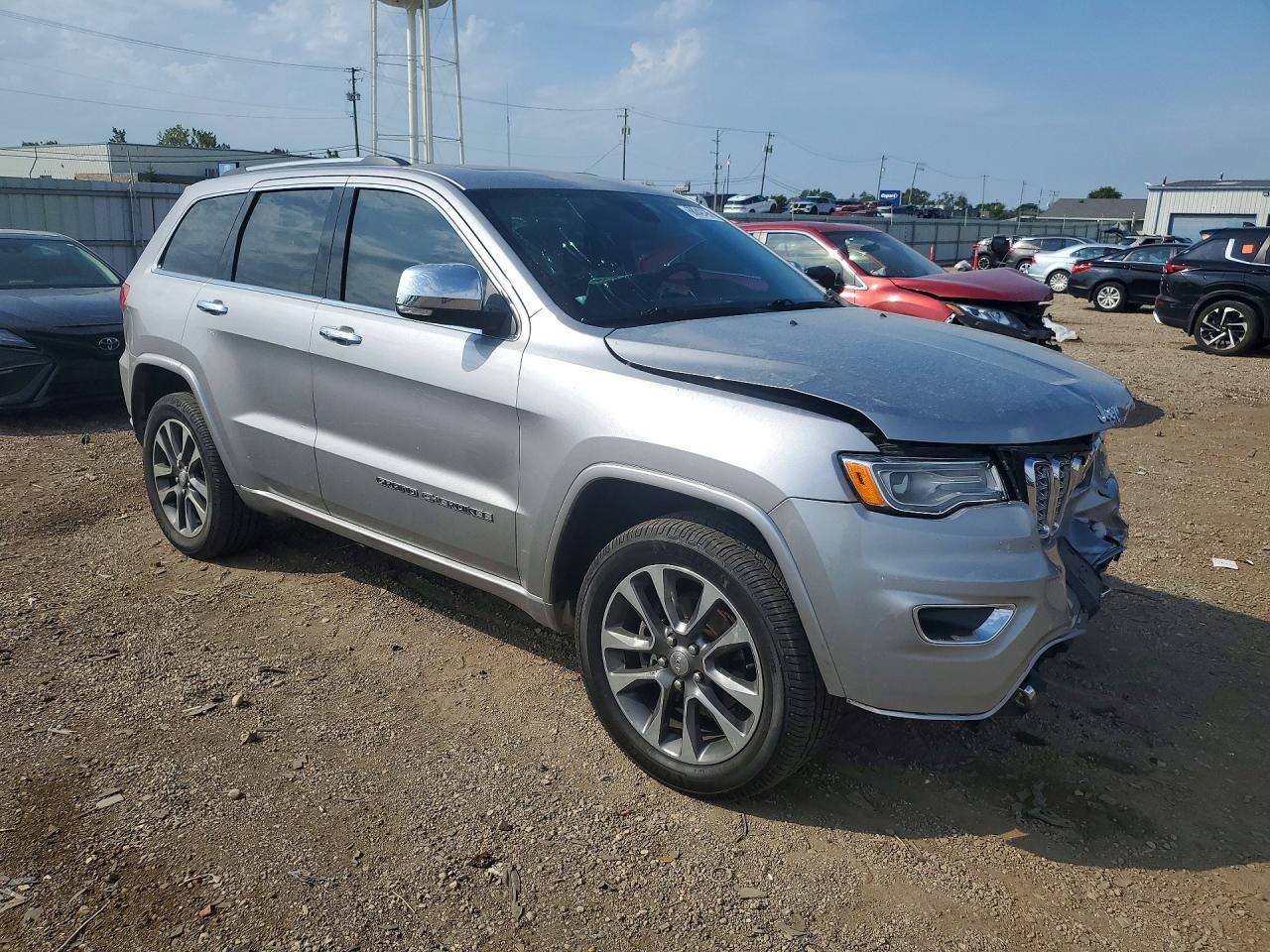 2017 Jeep Grand Cherokee Overland - zdjęcie 4