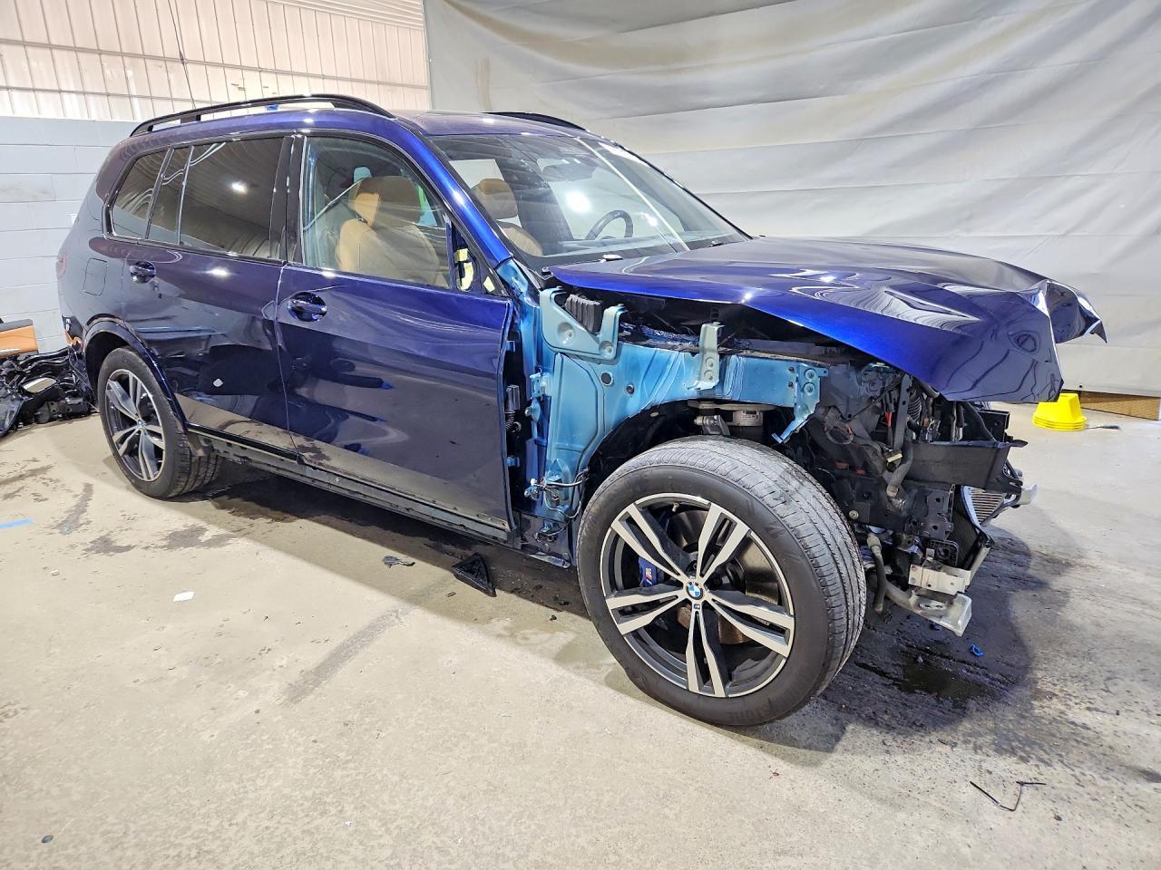 2024 BMW X7 xDrive40I - zdjęcie 4