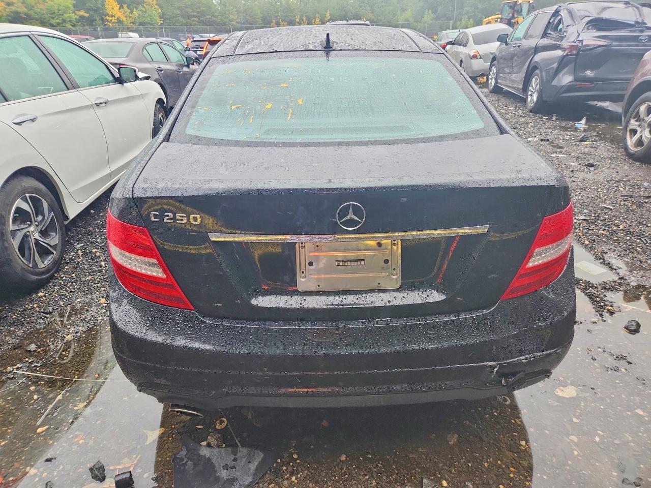 2015 Mercedes-Benz C 250 - zdjęcie 6