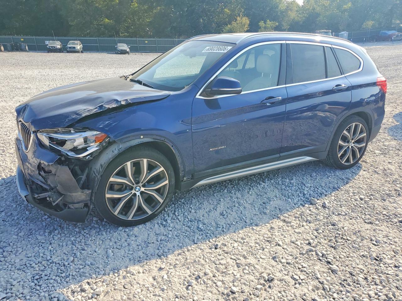 2017 BMW X1 xDrive28I - zdjęcie główne