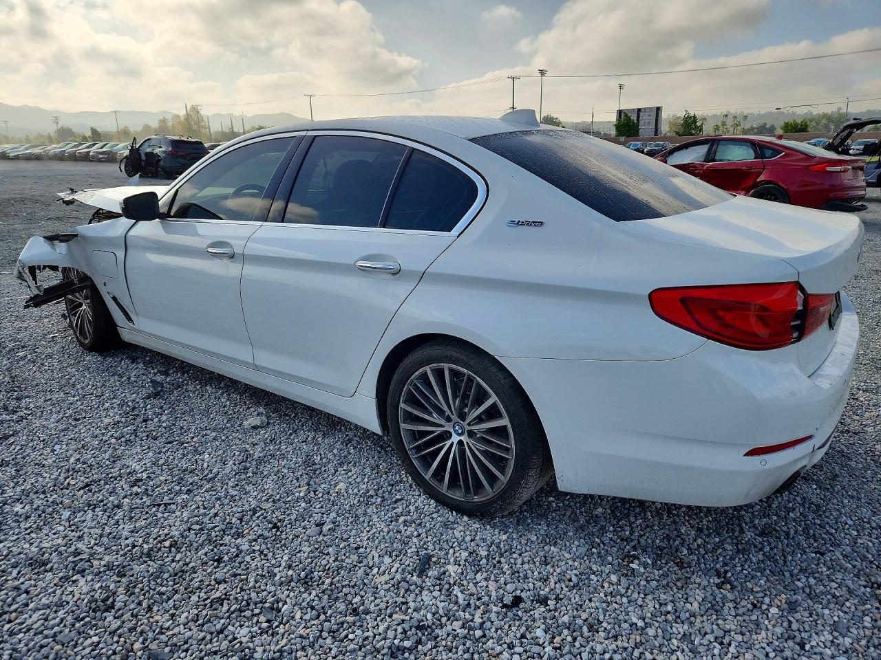 2018 BMW 530E - zdjęcie 2