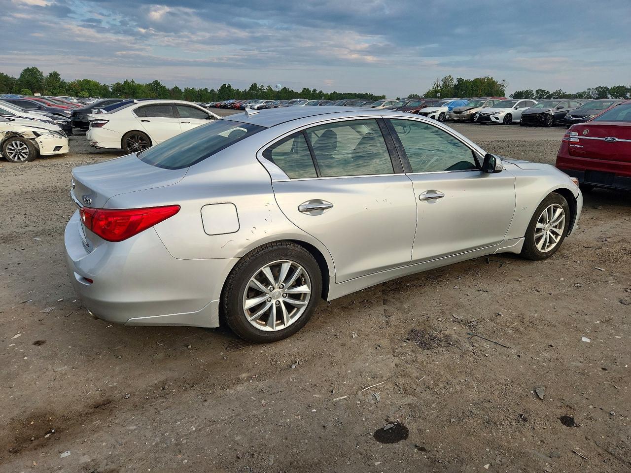 2014 Infiniti Q50 Base - zdjęcie 3
