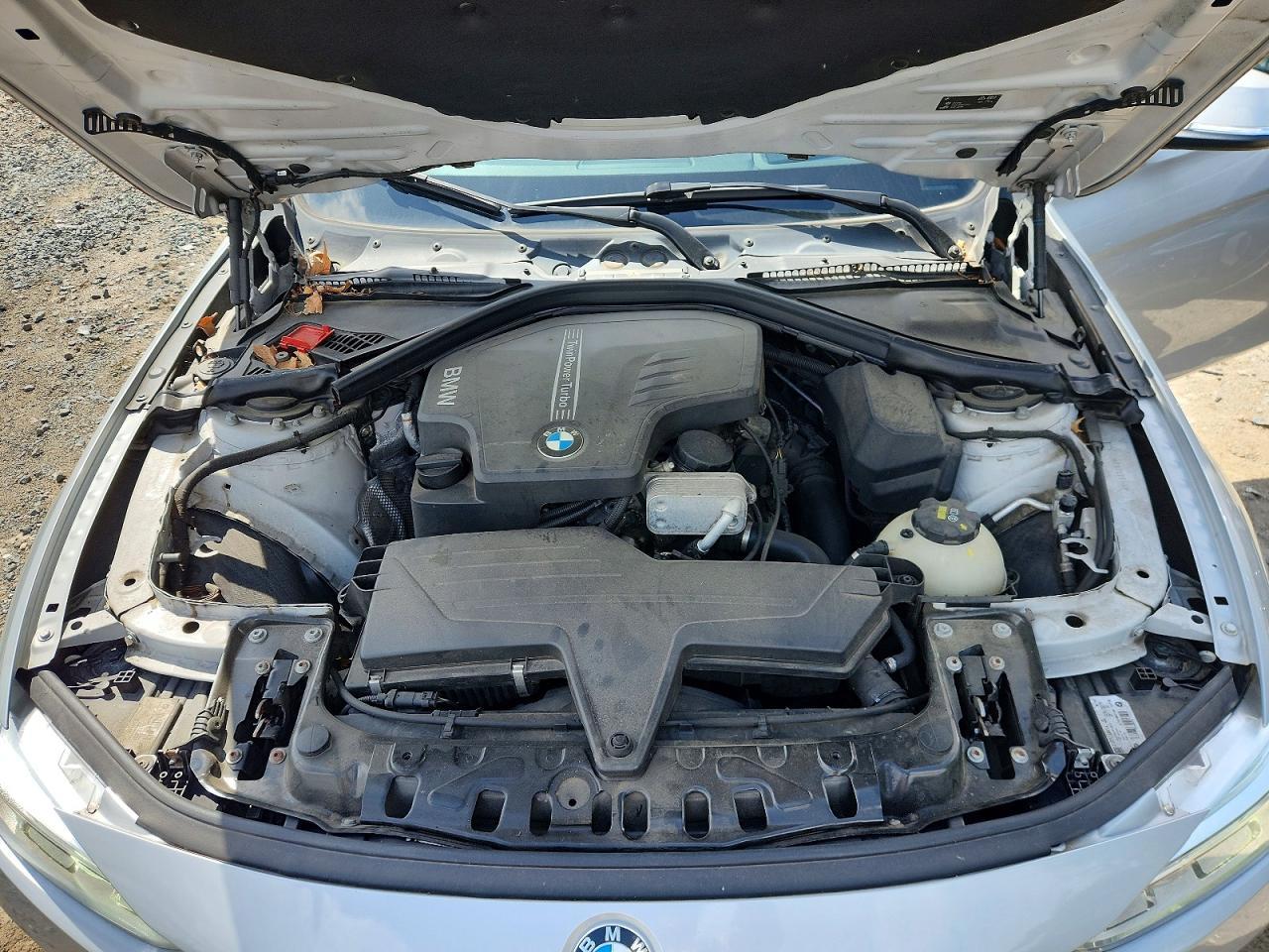 2016 BMW Seria 3 328i - zdjęcie 11