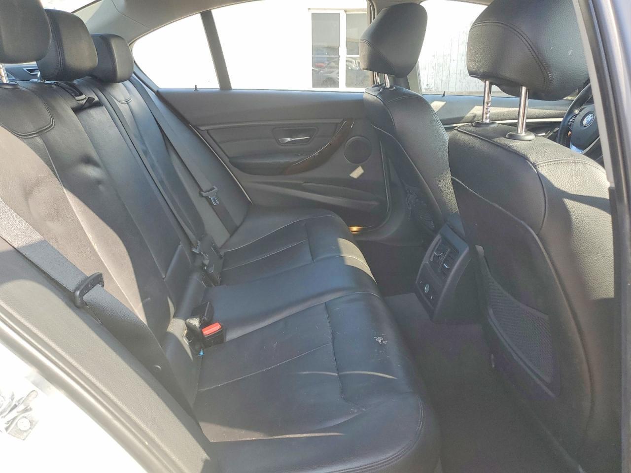 2015 BMW 328 Xi - zdjęcie 10