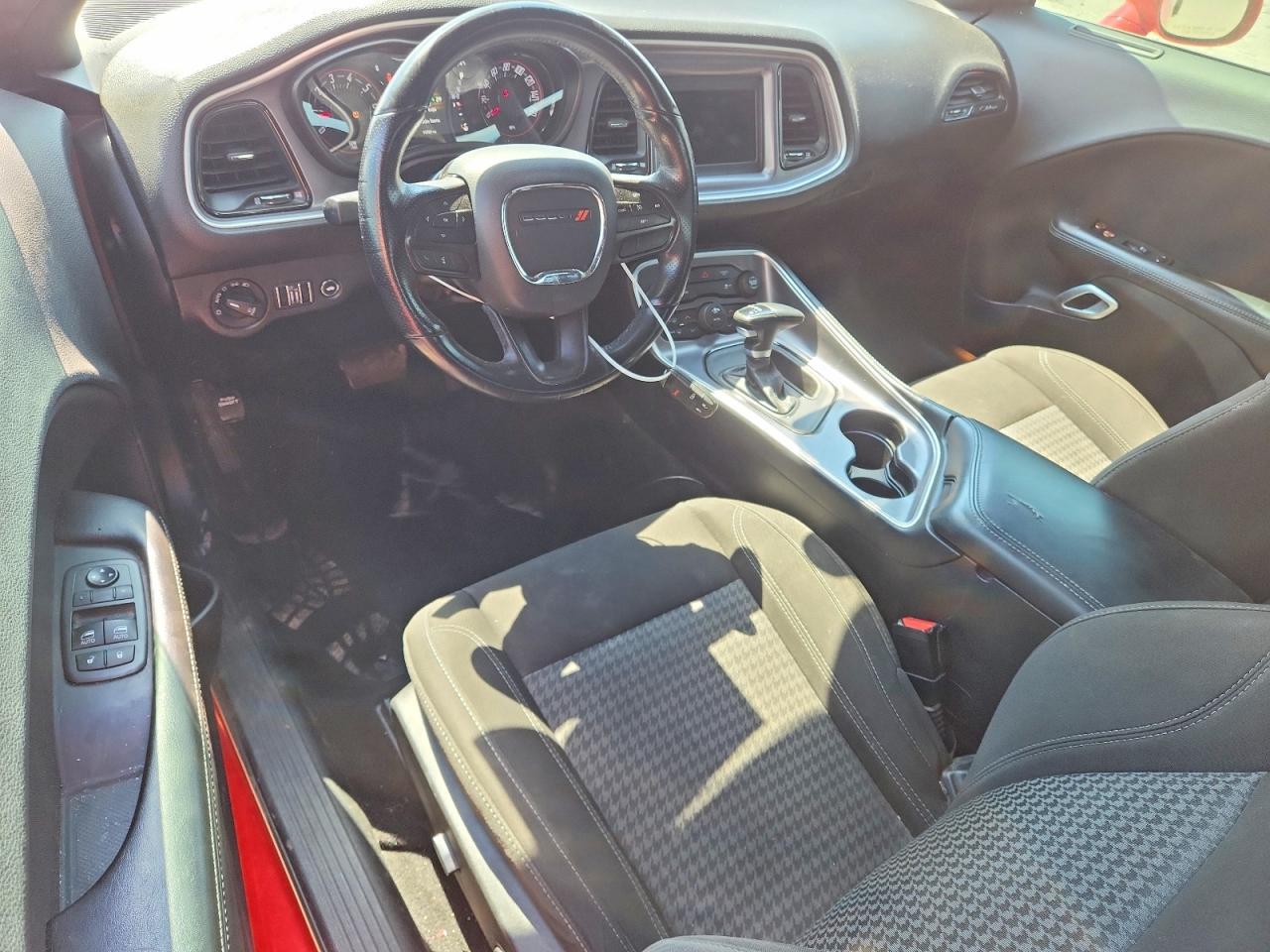 2020 Dodge Challenger Sxt - zdjęcie 8