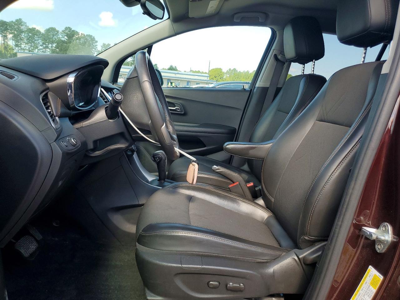 2021 Chevrolet Trax 1Lt - zdjęcie 7