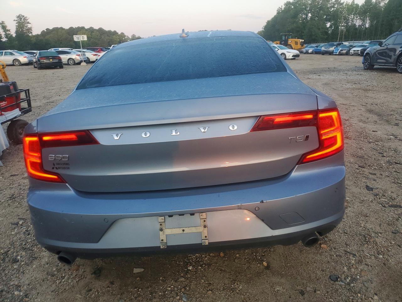 2018 Volvo S90 T5 Momentum - zdjęcie 6