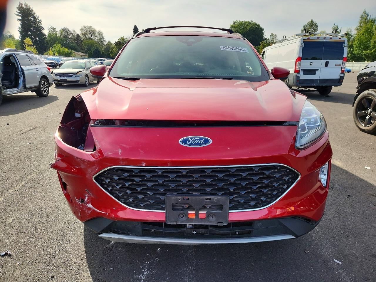 2020 Ford Escape Titanium - zdjęcie 5