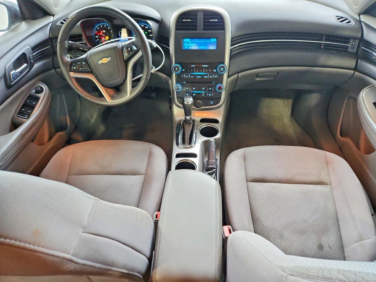2015 Chevrolet Malibu Ls - zdjęcie 8