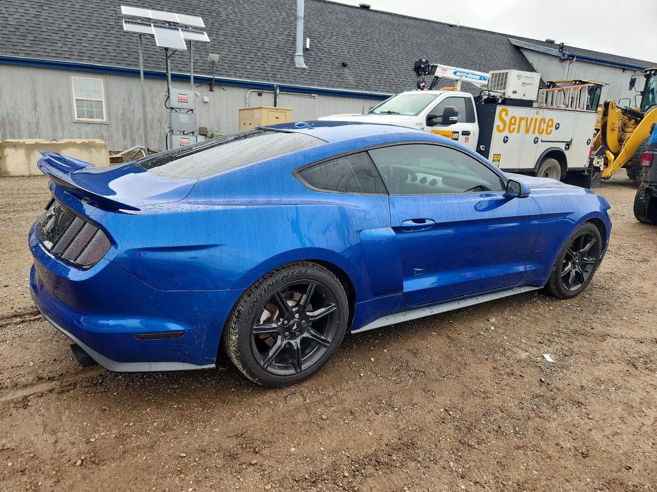 2017 Ford Mustang - zdjęcie 3