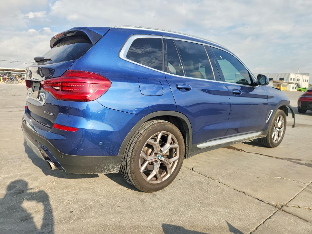 2021 BMW X3 xDrive30I - zdjęcie 3