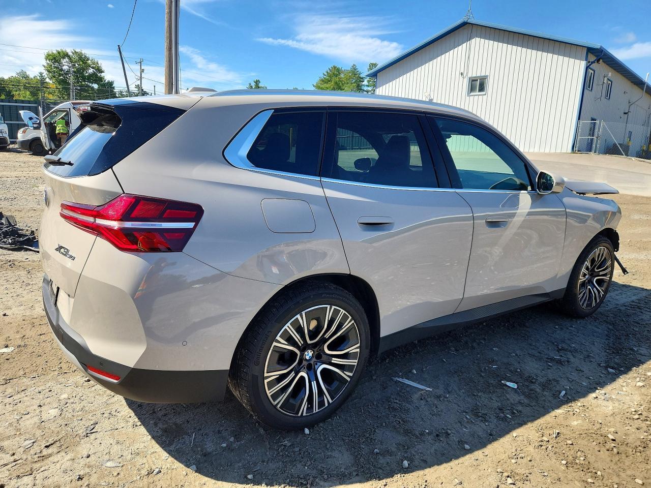 2025 BMW X3 30 xDrive - zdjęcie 3