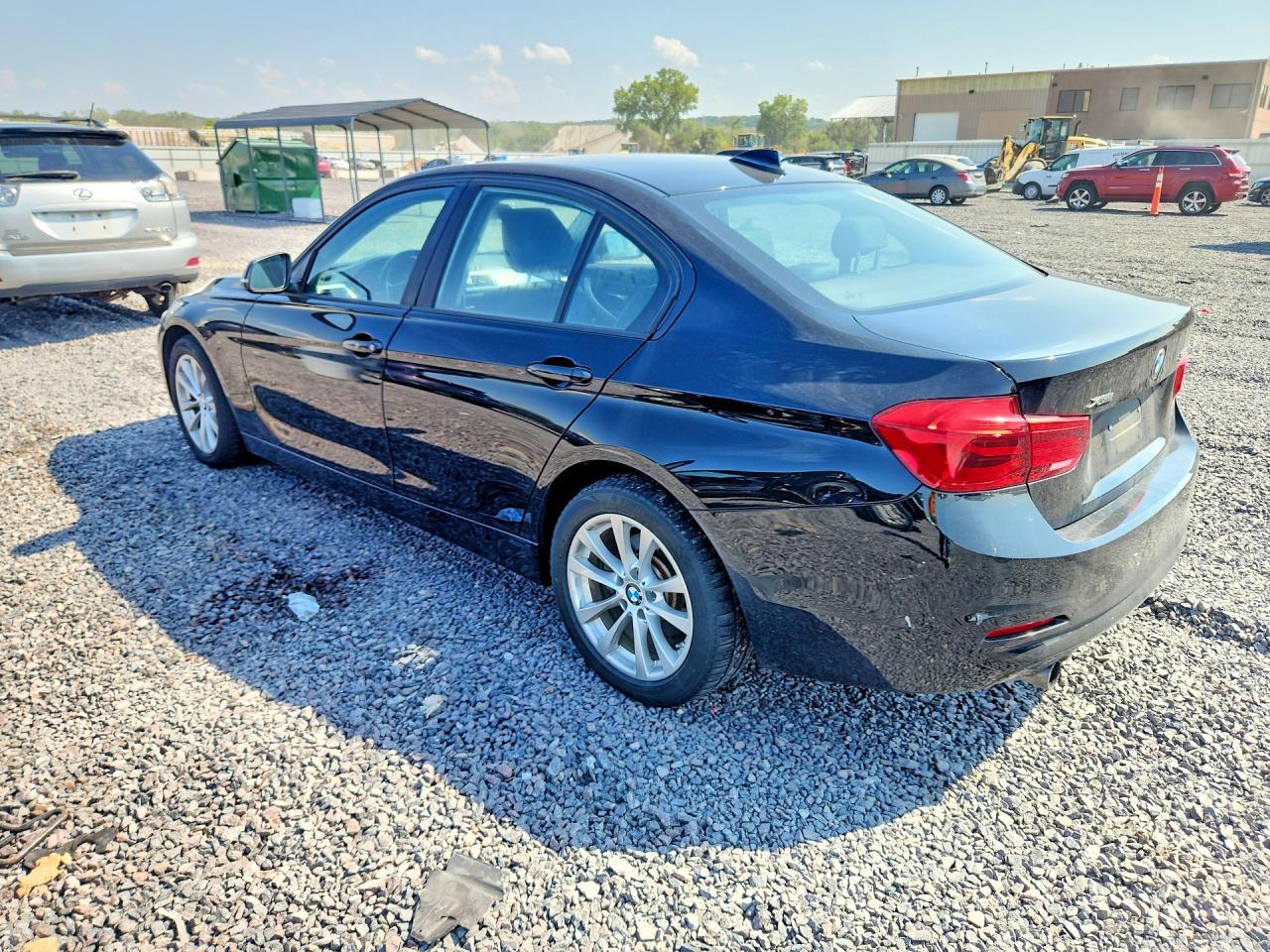 2016 BMW Seria 3 320i - zdjęcie 2