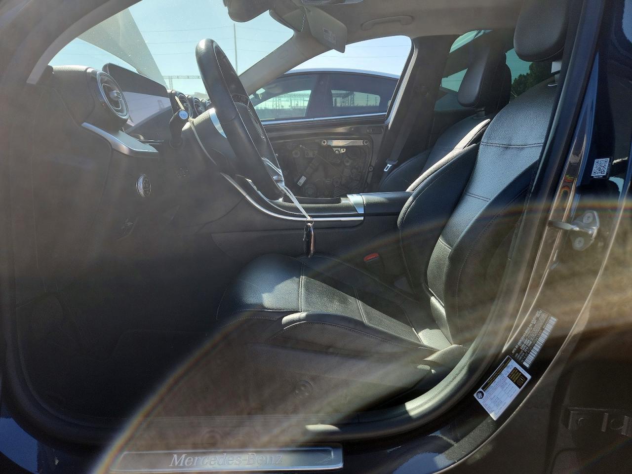 2022 Mercedes-Benz C 300 - zdjęcie 7