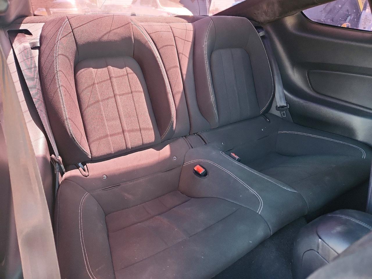 2020 Ford Mustang - zdjęcie 10