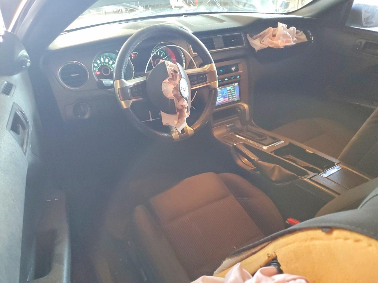 2014 Ford Mustang - zdjęcie 8