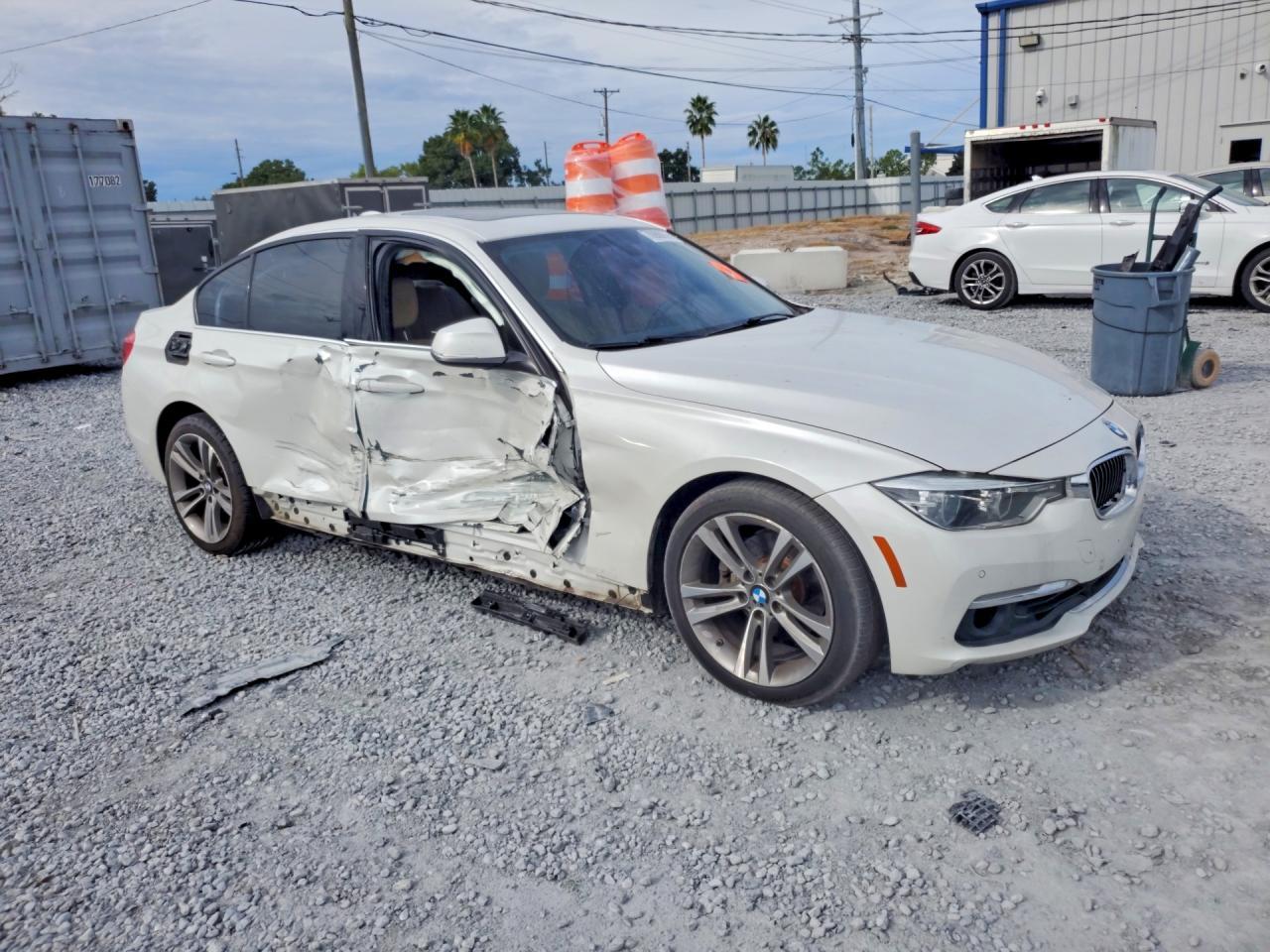 2016 BMW Seria 3 328i - zdjęcie 4
