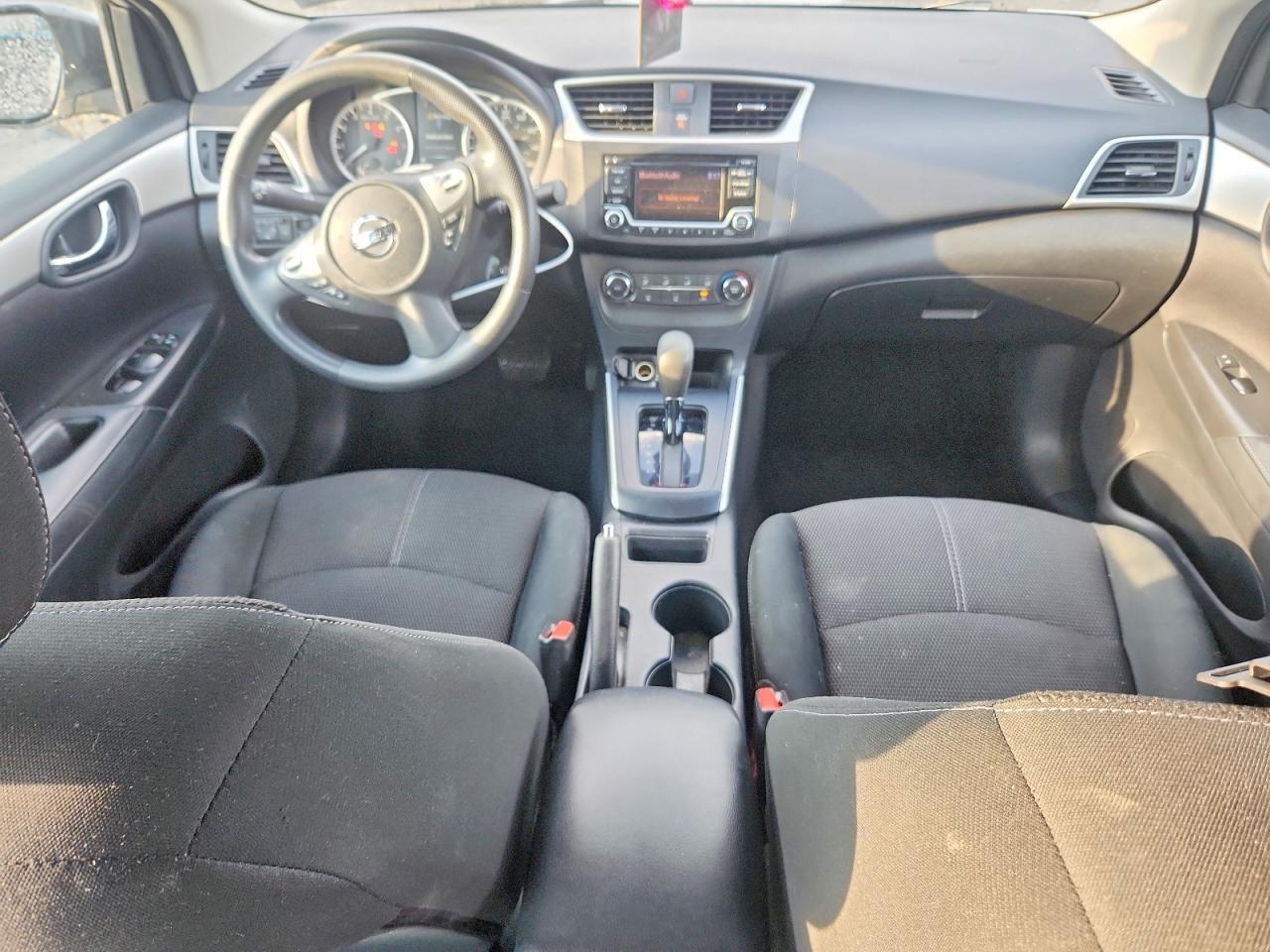 2018 Nissan Sentra S - zdjęcie 8