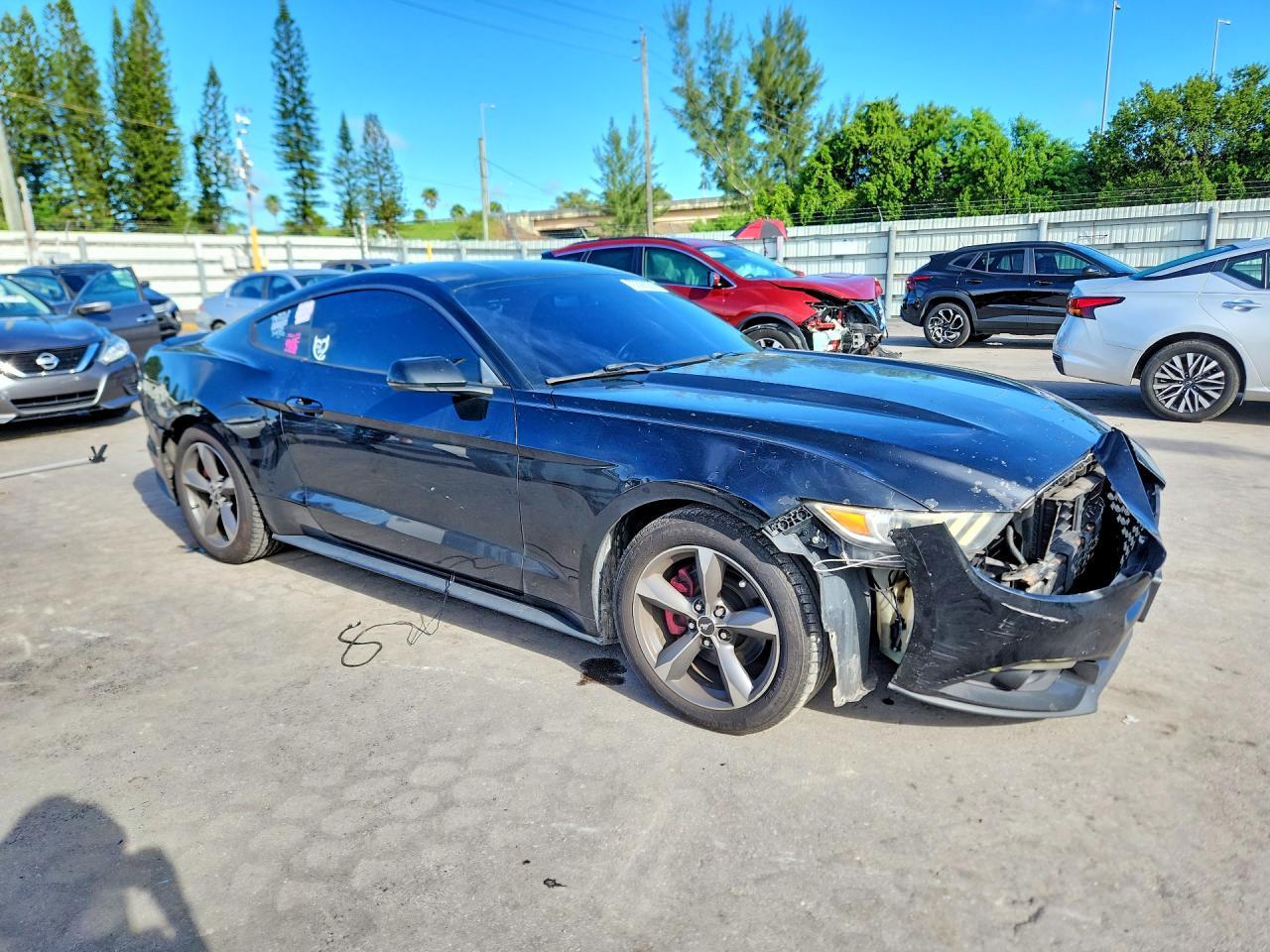 2017 Ford Mustang - zdjęcie 4