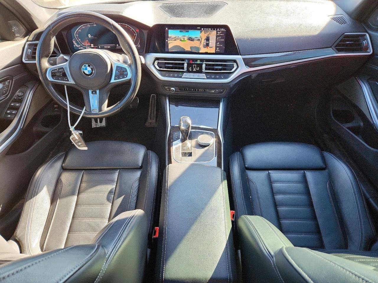 2020 BMW Seria 3 330i - zdjęcie 8