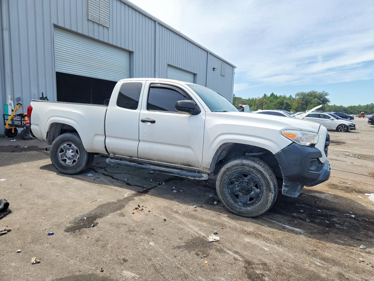 2019 Toyota Tacoma Sr - zdjęcie 4