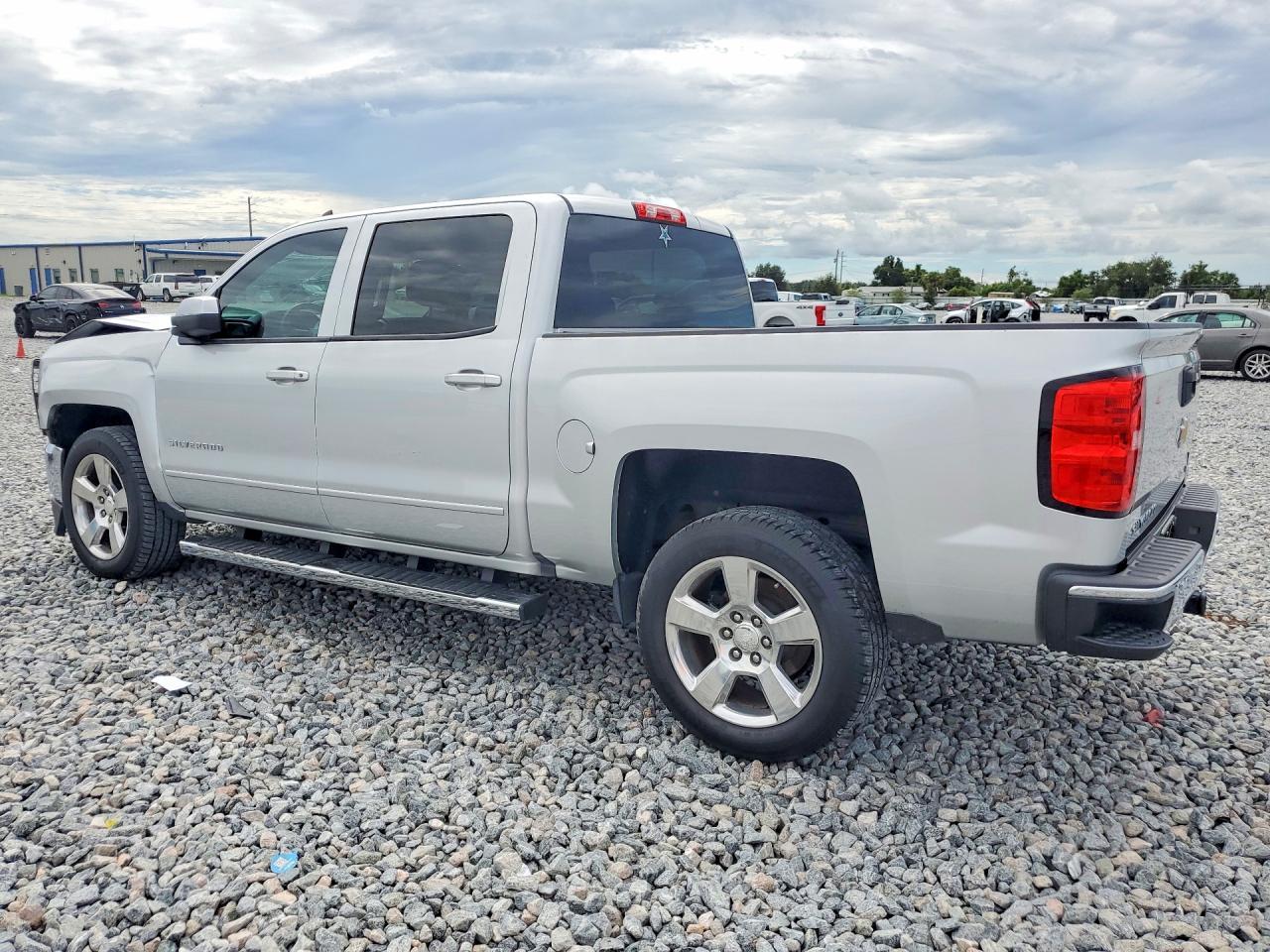 2016 Chevrolet Silverado C1500 Lt - zdjęcie 2