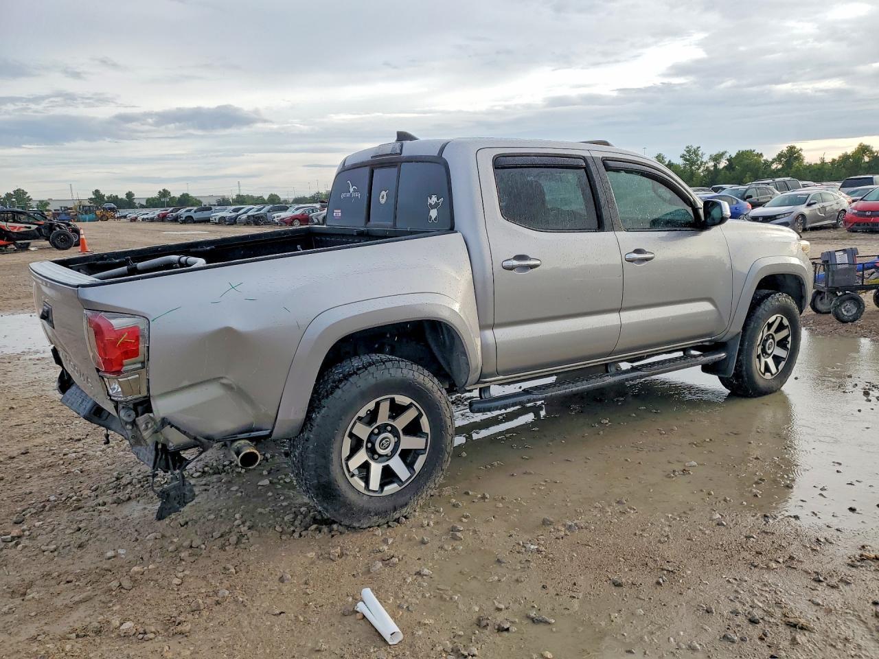 2016 Toyota Tacoma Limited - zdjęcie 3