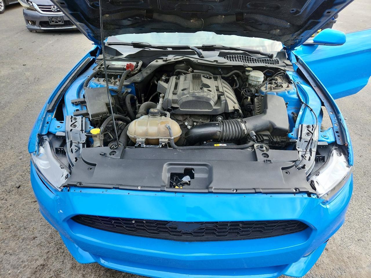 2017 Ford Mustang - zdjęcie 11