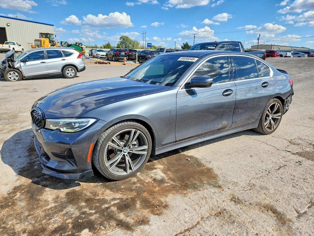 2019 BMW 330I - zdjęcie główne