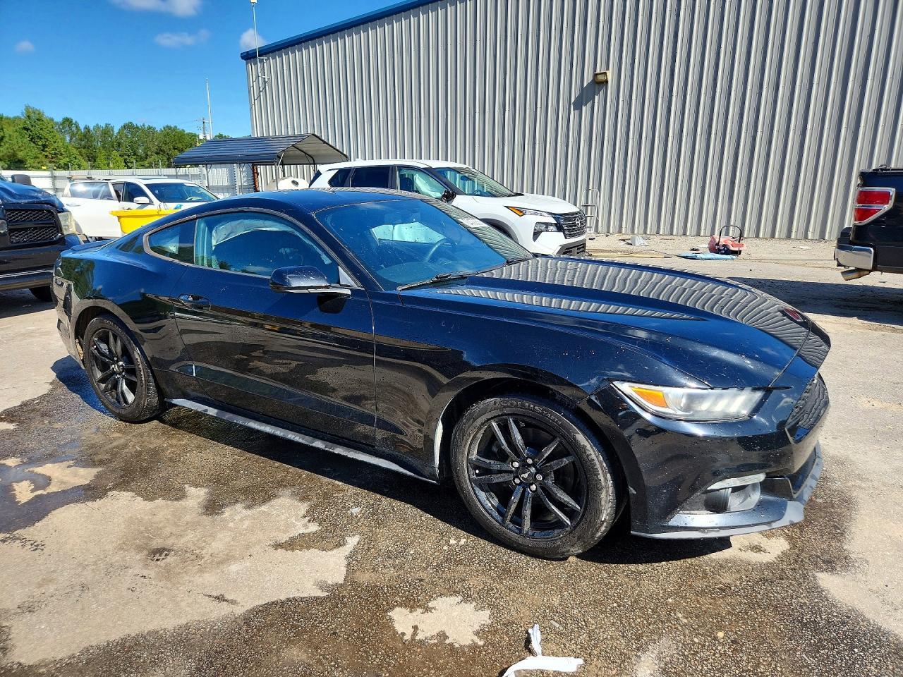 2017 Ford Mustang - zdjęcie 4