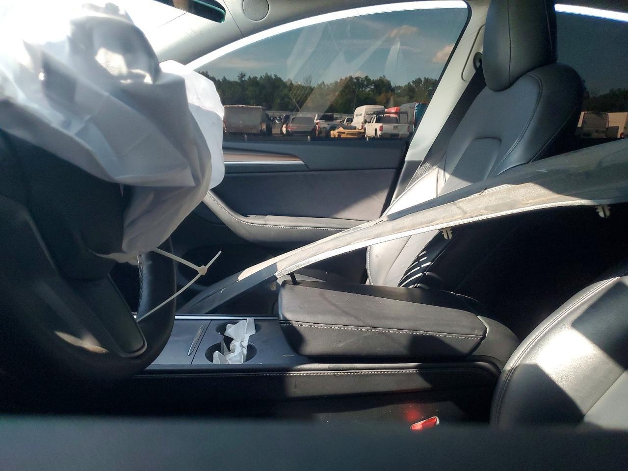 2022 Tesla Model Y - zdjęcie 7