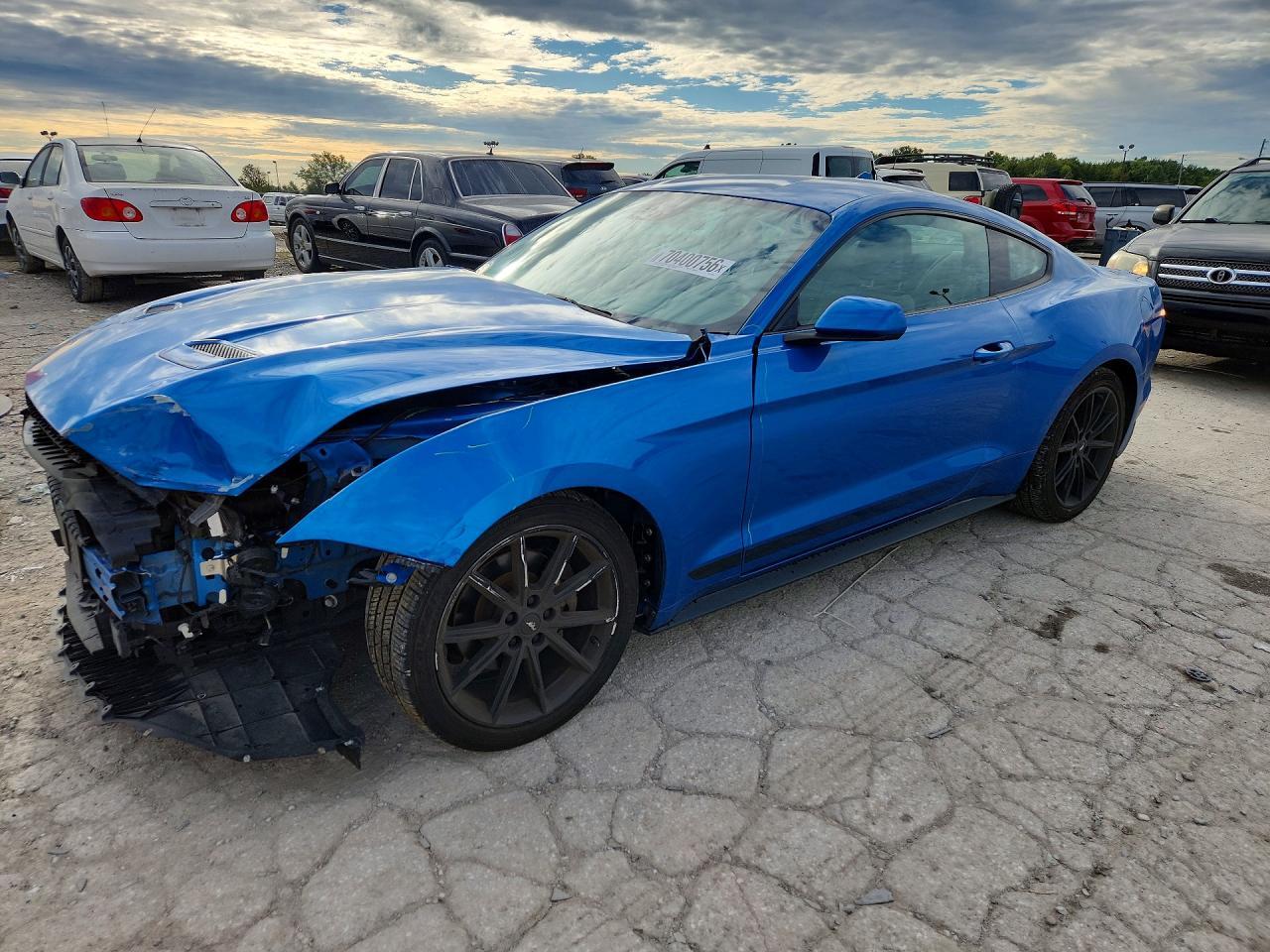 2021 Ford Mustang - zdjęcie główne