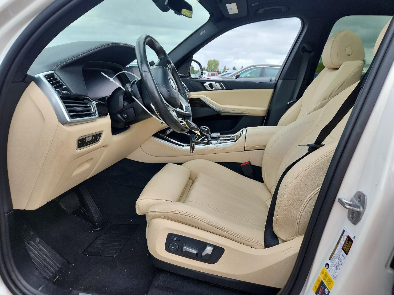 2021 BMW X5 xDrive45E - zdjęcie 7