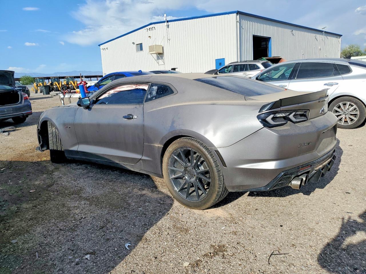 2019 Chevrolet Camaro Ls - zdjęcie 2
