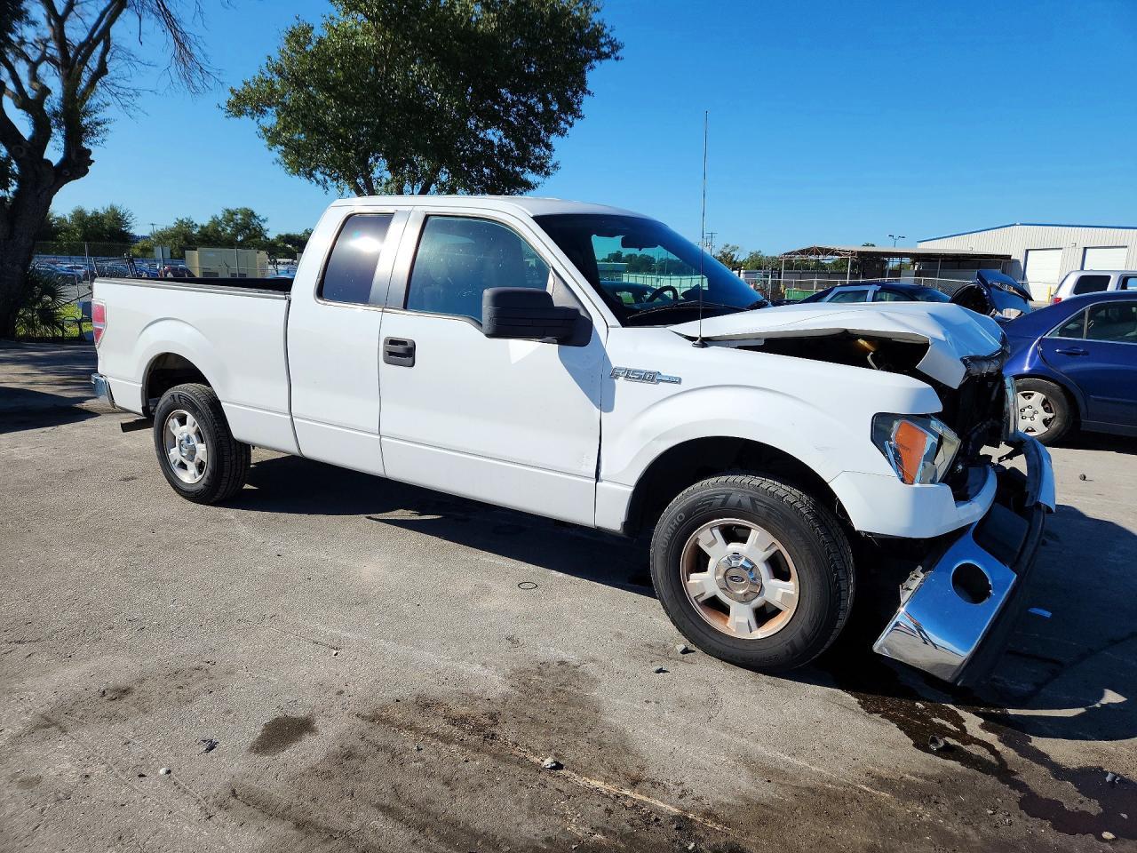 2014 Ford F150 Super Cab - zdjęcie 4