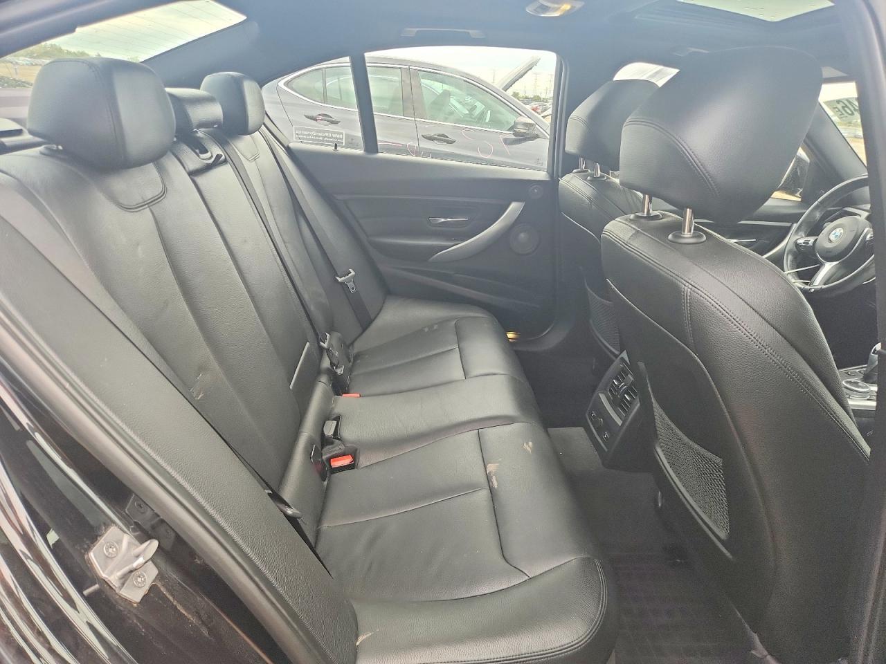 2014 BMW Seria 3 328i - zdjęcie 10