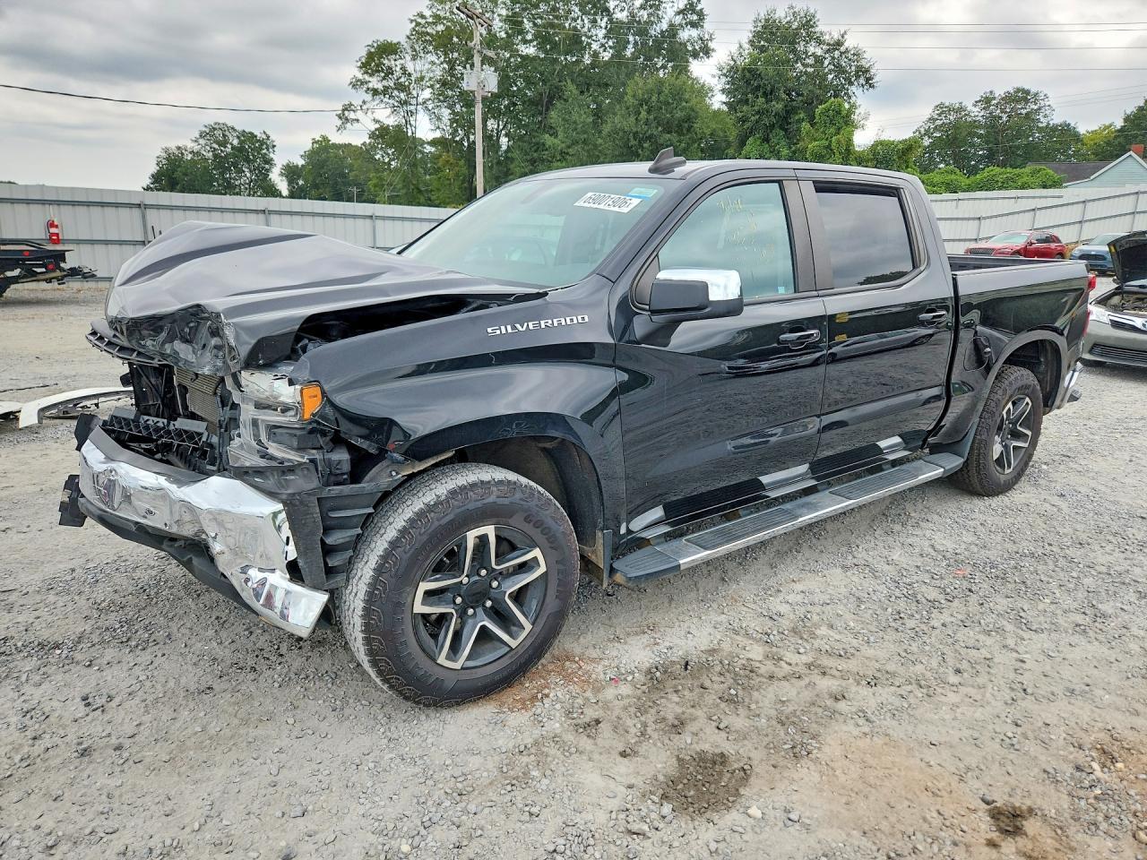 2020 Chevrolet Silverado K1500 Lt - zdjęcie główne