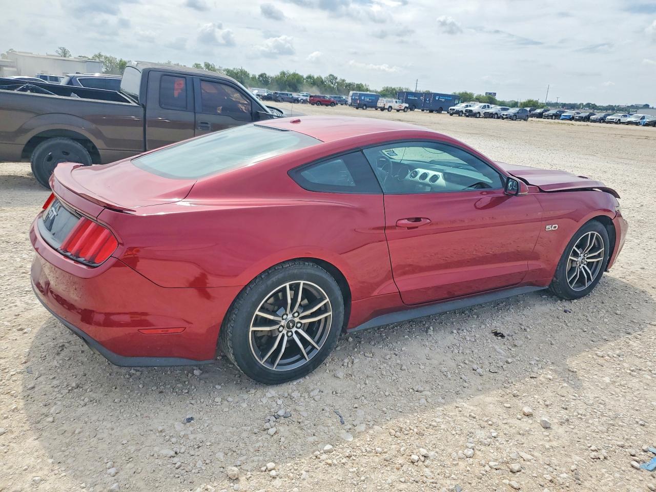 2017 Ford Mustang Gt - zdjęcie 3