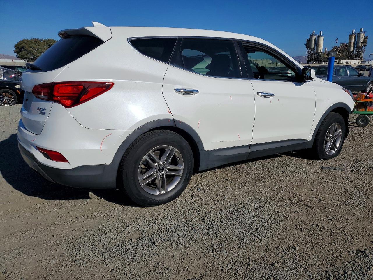 2017 Hyundai Santa Fe Sport 2.4L - zdjęcie 3
