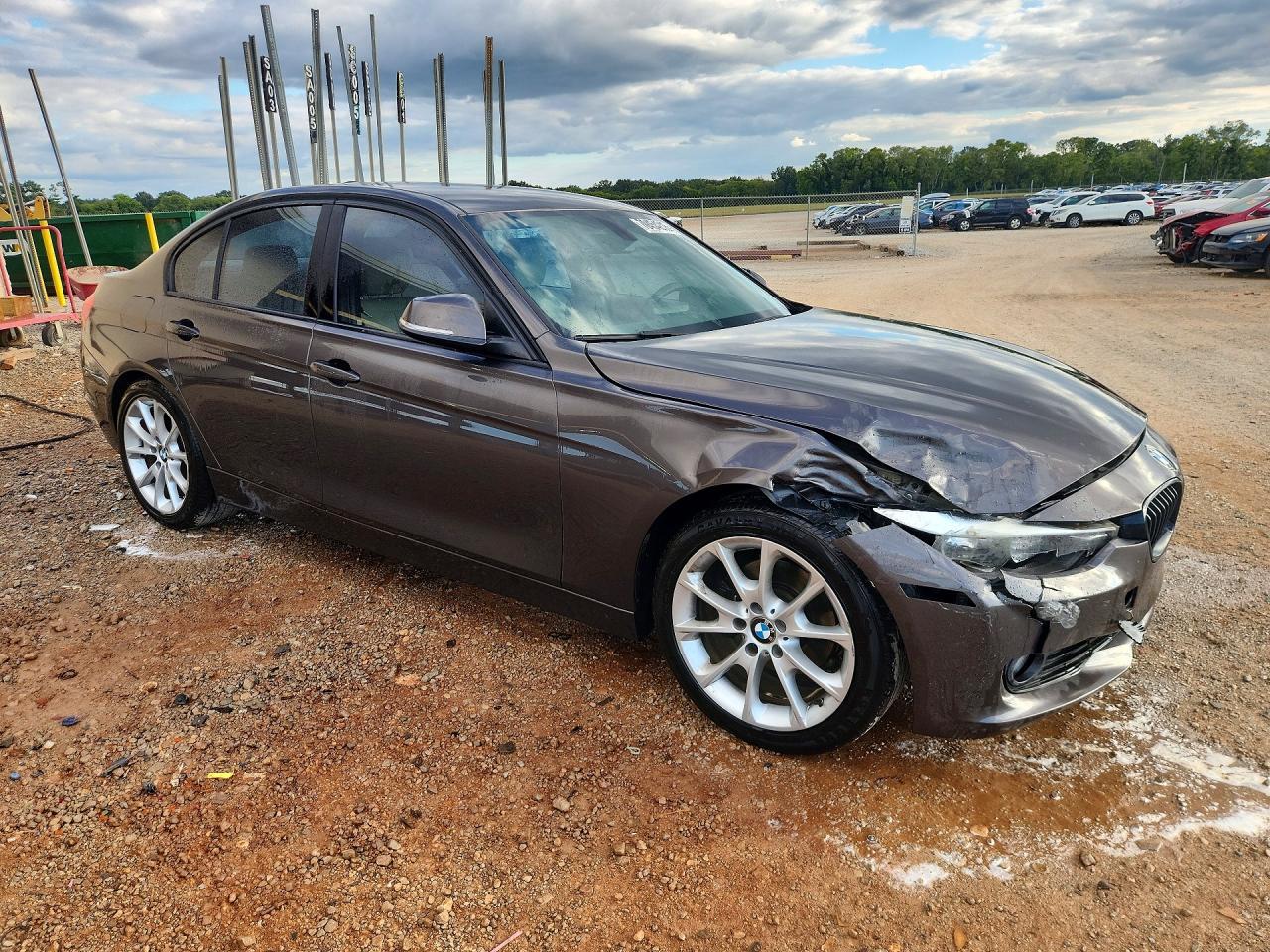 2014 BMW 320 I - zdjęcie 4