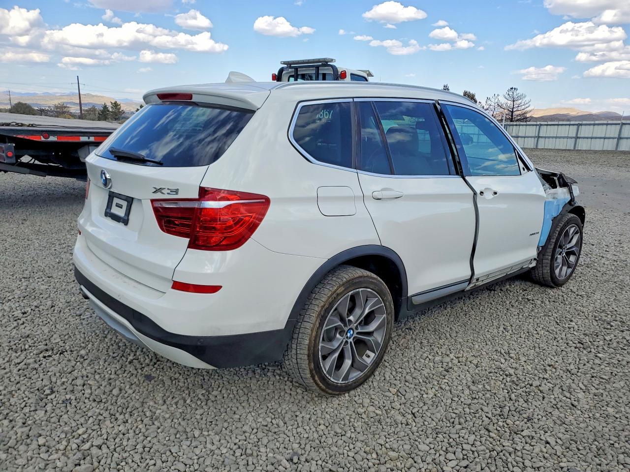 2015 BMW X3 xDrive28I - zdjęcie 3